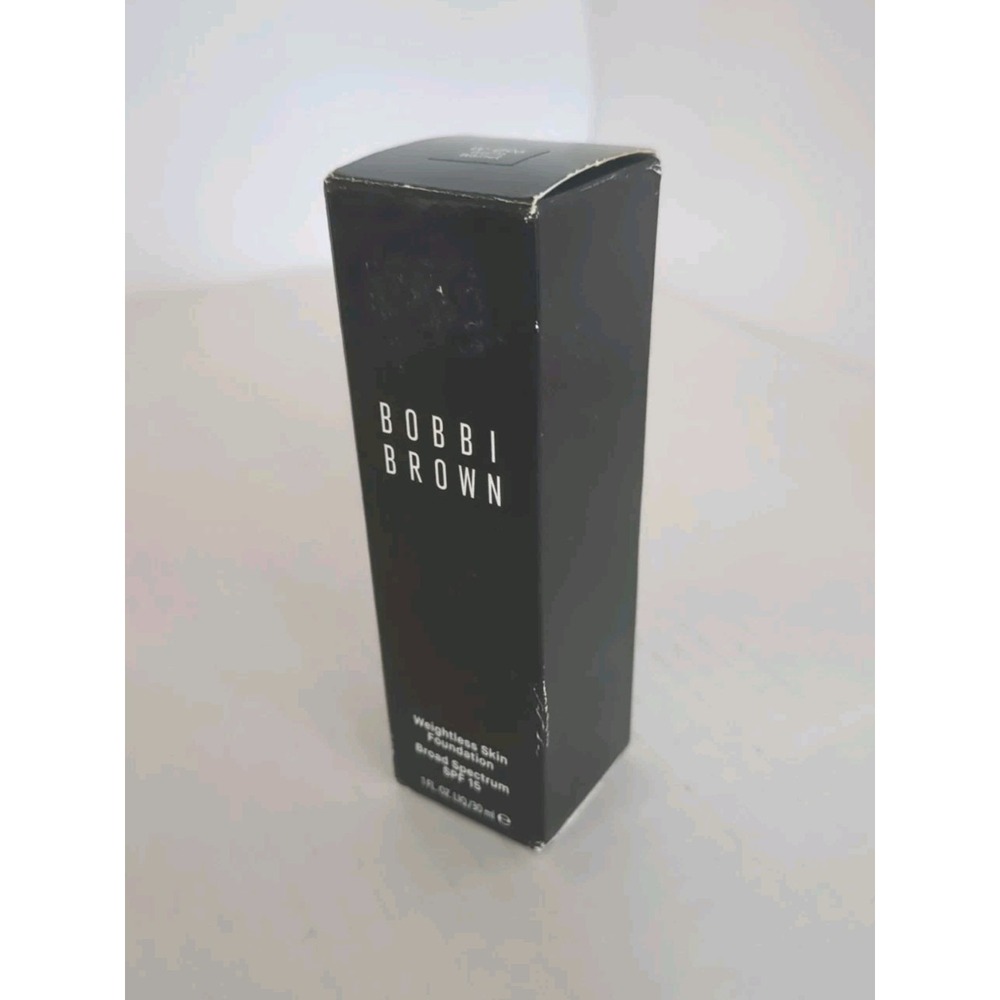 Bobbi Brown weightless skin foundation Broad Spectrum SPF 15